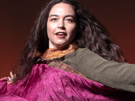 AMORELA PRESENTA SU NUEVO DISCO "FÁBULA BLANCA"