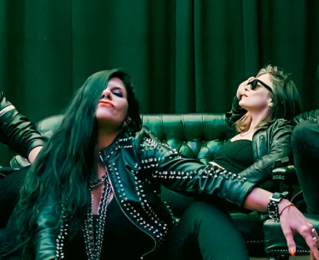 JULA ROCK PRESENTA SU NUEVO SINGLE: "DE PIE"