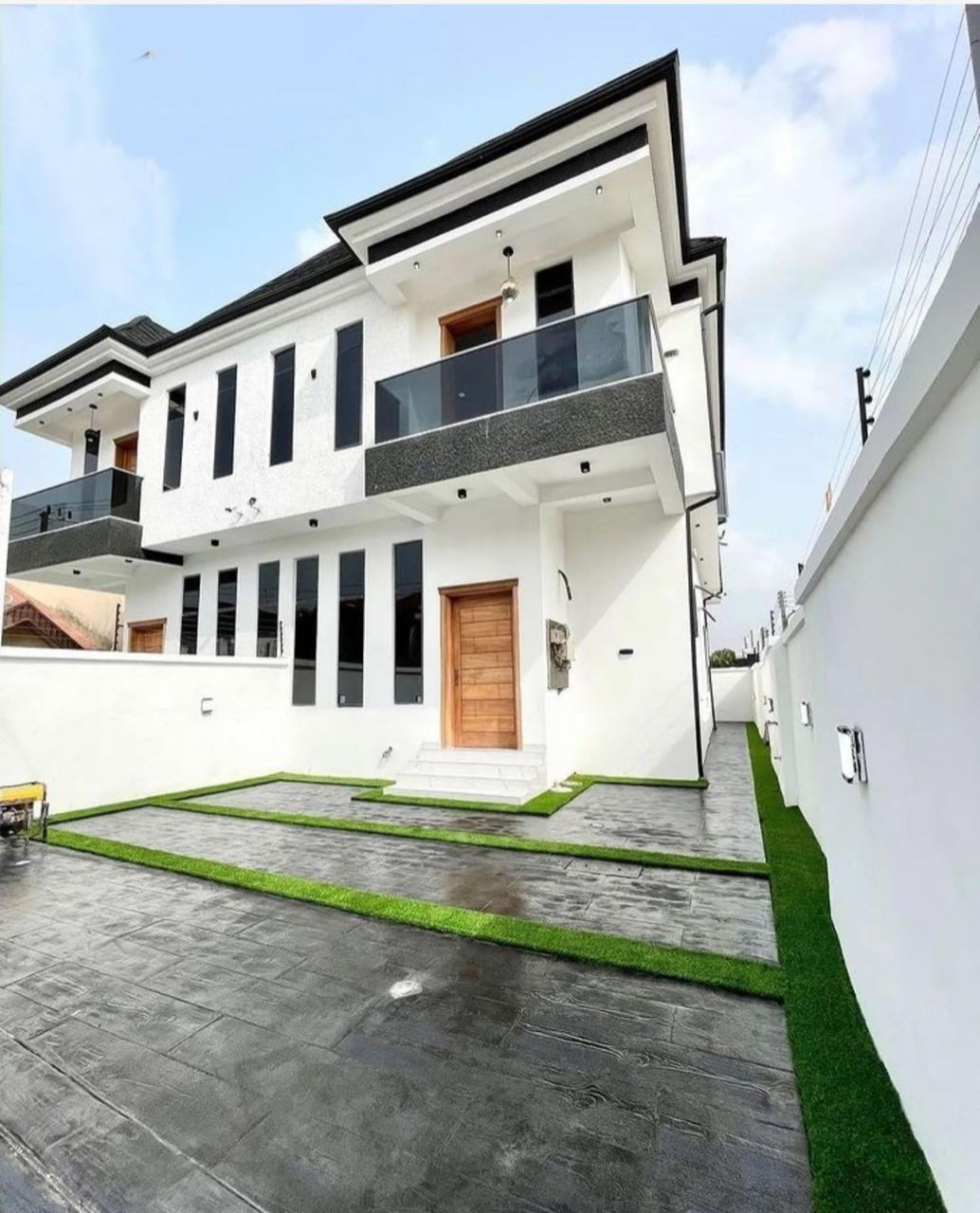 4 bedroom Semi detached duplex