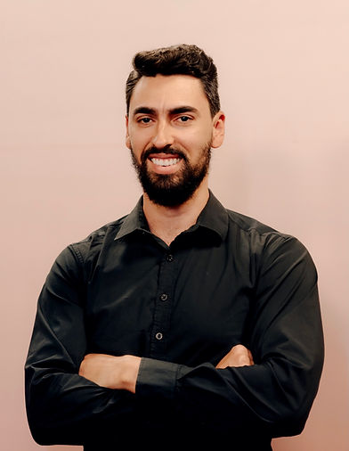 Eduardo Barros - Professor de Piano.jpg
