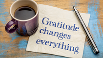 Daily Gratitude Journal Prompts to Improve Happiness