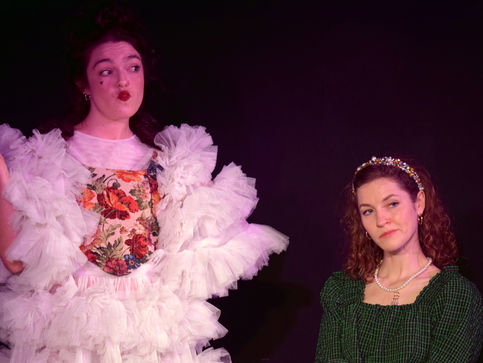 Two Beheaded Queens