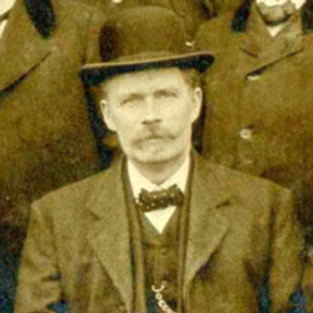 Clemens Becker 1915 Konsumverein_edited.jpg