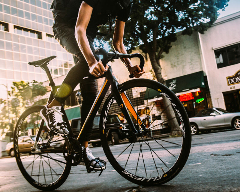 Thumbnail: Aventon / Diamond