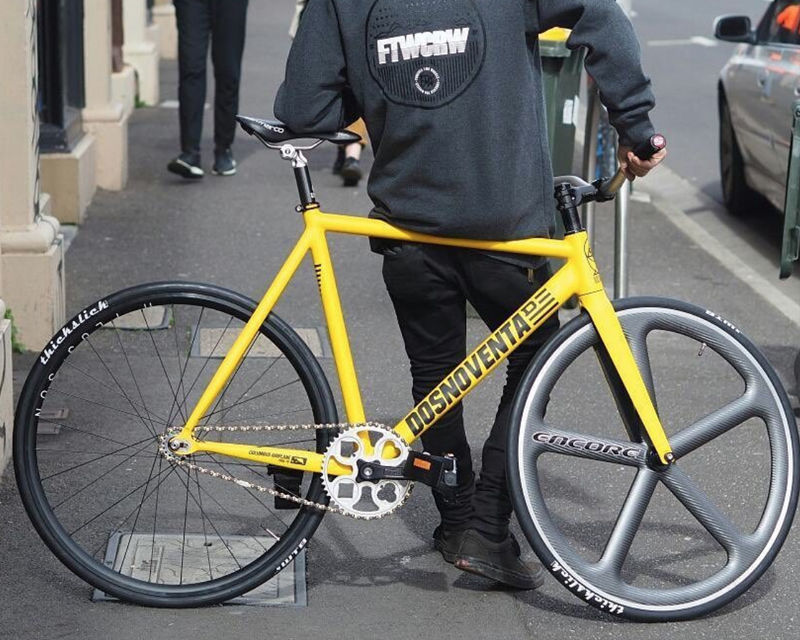 Thumbnail: Encore / Carbon 700C