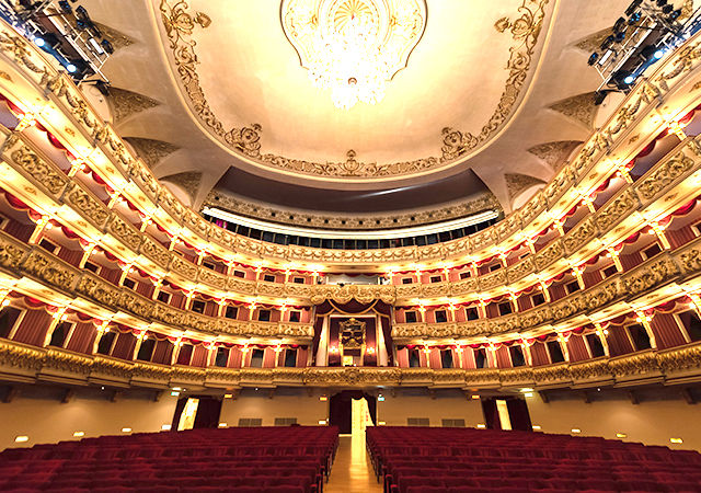 Rachmaninov conquista Verona: Lugansky, Kochanovsky e Santa Cecilia chiudono il Settembre dell’Accademia 2026 con un concerto intenso e memorabile.
