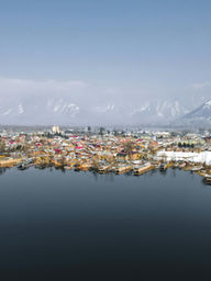 Discover Kashmir's Beauty: Customizable Tour Packages & Itineraries