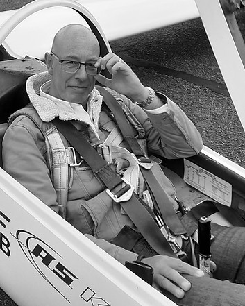 Ashley glider 2_edited_edited.jpg
