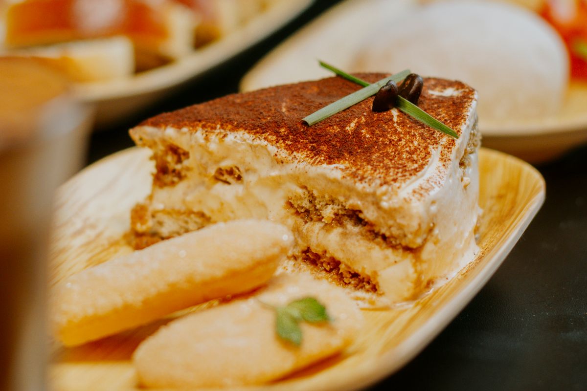 Kakaolu tiramisu dilimi
