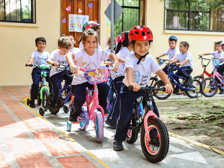 Nazaret sobre ruedas: una jornada de aprendizaje, alegría y movimiento en la Ciudad de María