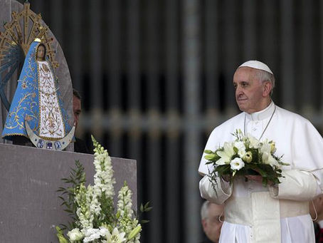 Nuestra Señora de Luján acompaña nuestra vocación de médicos al servicio de la vida.