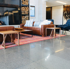 GREY POLISHED CONCRETE - large aggregate
