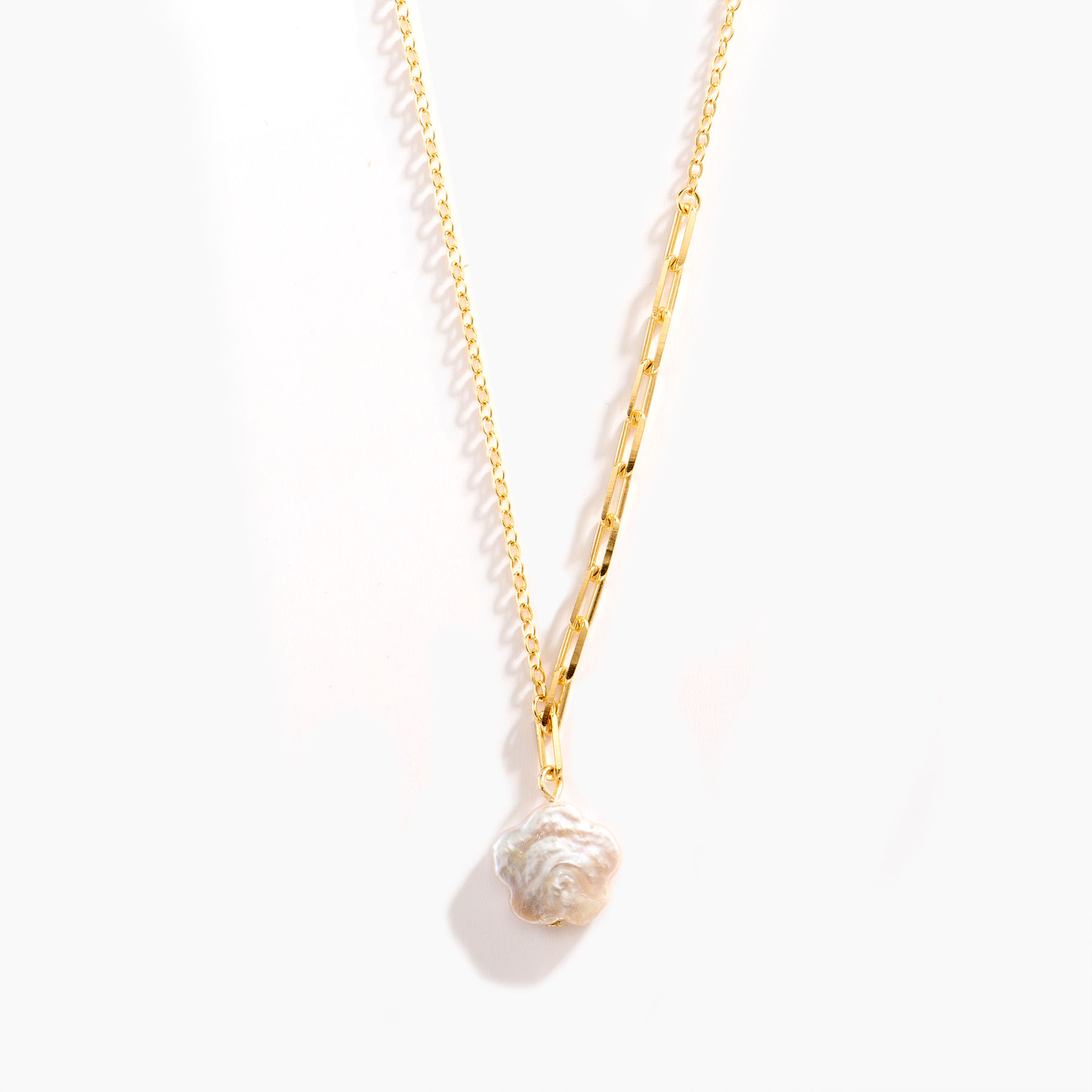 Gold Floral Pearl Necklace