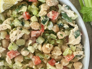 This no-cook CHICKEN & CHICKPEA SALAD WITH YOGURT DRESSING is light and refreshing! The creamy yogurt dressing and crisp veggies make it perfect for a hot summer day. And let’s not forget the chicken and chickpeas adding in that protein!