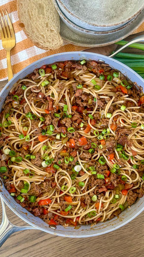 Dirty spaghetti has been everywhere lately and for good reason. It’s unique, comforting, and hits that nostalgic, weeknight dinner sweet spot.