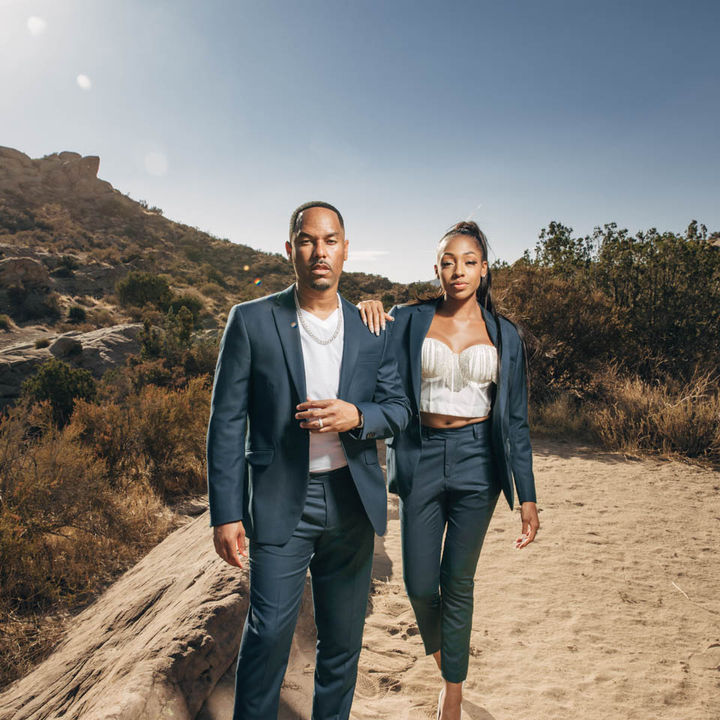 Stylish engagement session in Vasquez Rocks, Agua Dulce, CA - Alex Shevchik Photography_00