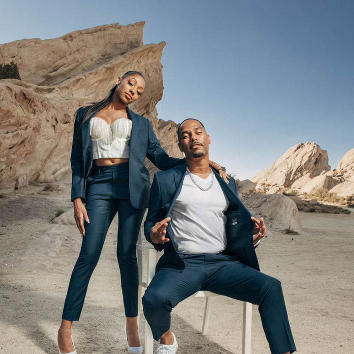 Stylish engagement session in Vasquez Rocks, Agua Dulce, CA - Alex Shevchik Photography_00