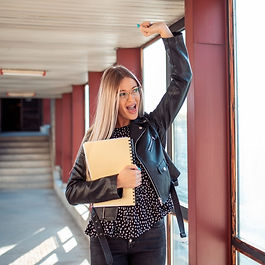 Dokuz Eylül Üniversitesi (DEÜ) Tezsiz Yüksek Lisans Diploması Nasıl Verilir ve Tezli Programa Geçiş Şartları Nelerdir?