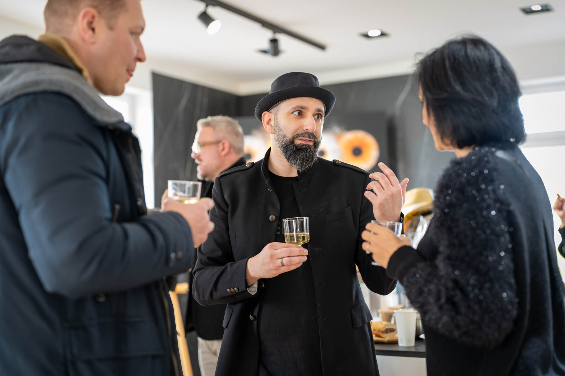 David Avolio an der Eröffungsfeier von Iris Foto Luzern