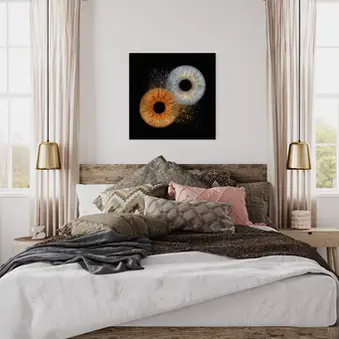 Iris Photo Clash as a symbol of the belonging of two individuals. So personal and intimate that it fits well in the space above the bed in the bedroom.