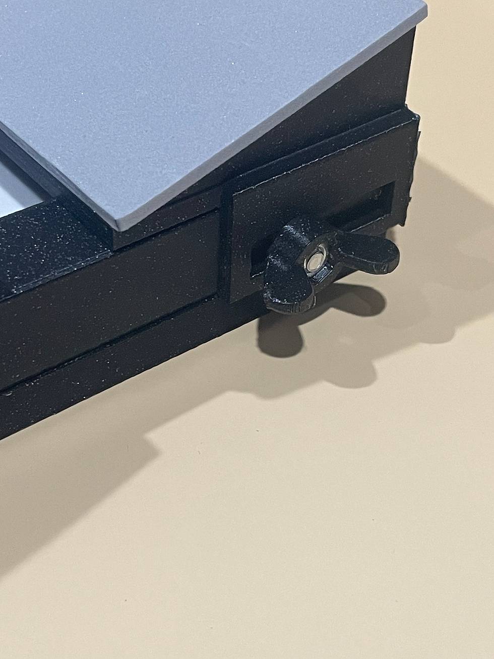 Thumbnail: 3D Printed Adjustable V Shaped Spreading Board