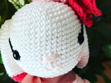 Une lapine fleurie …