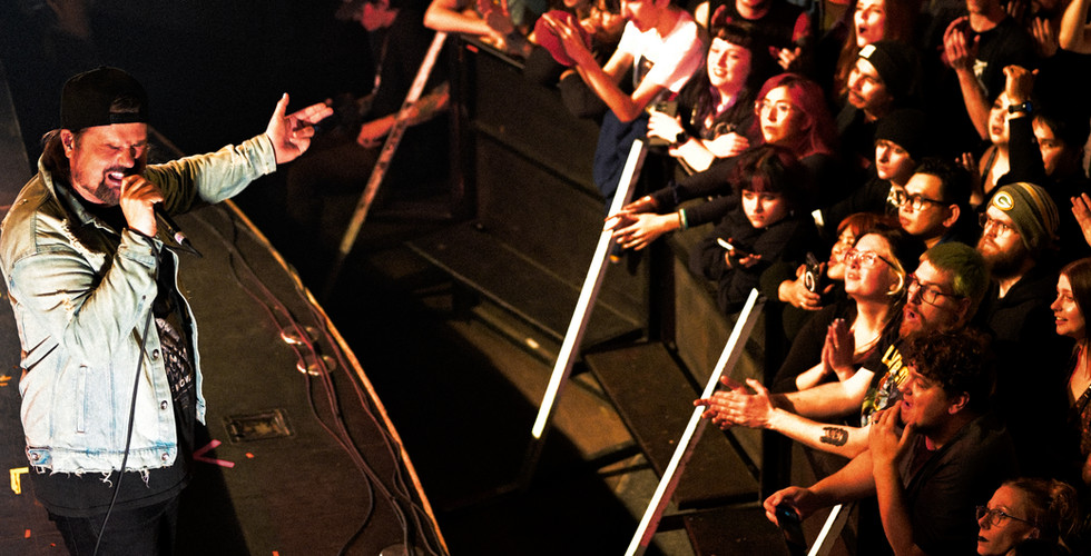 silverstein live on tour