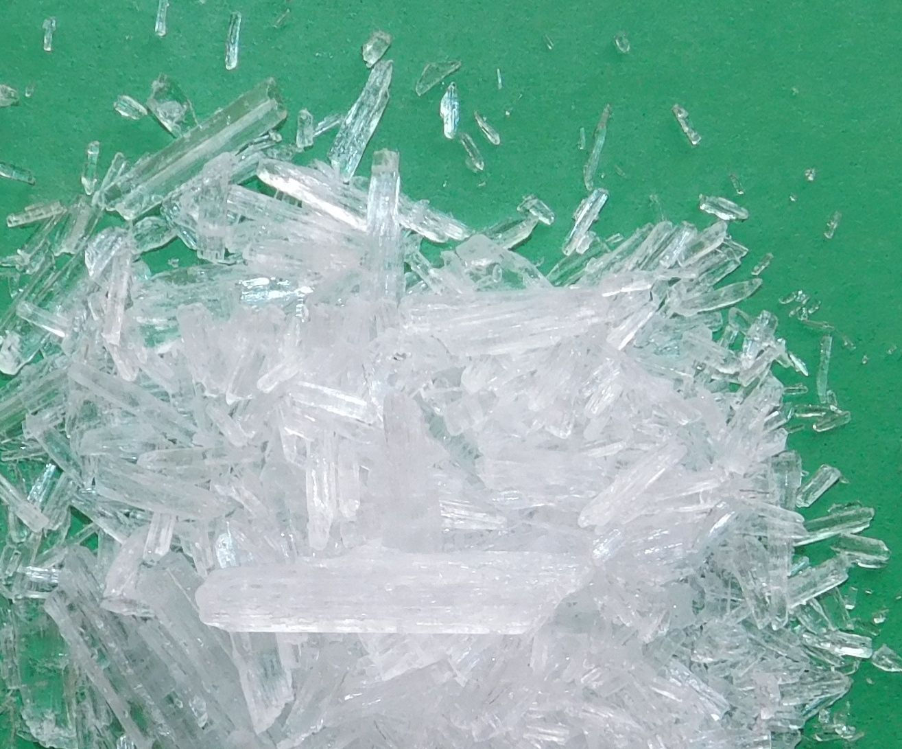 Menthol Crystals cut