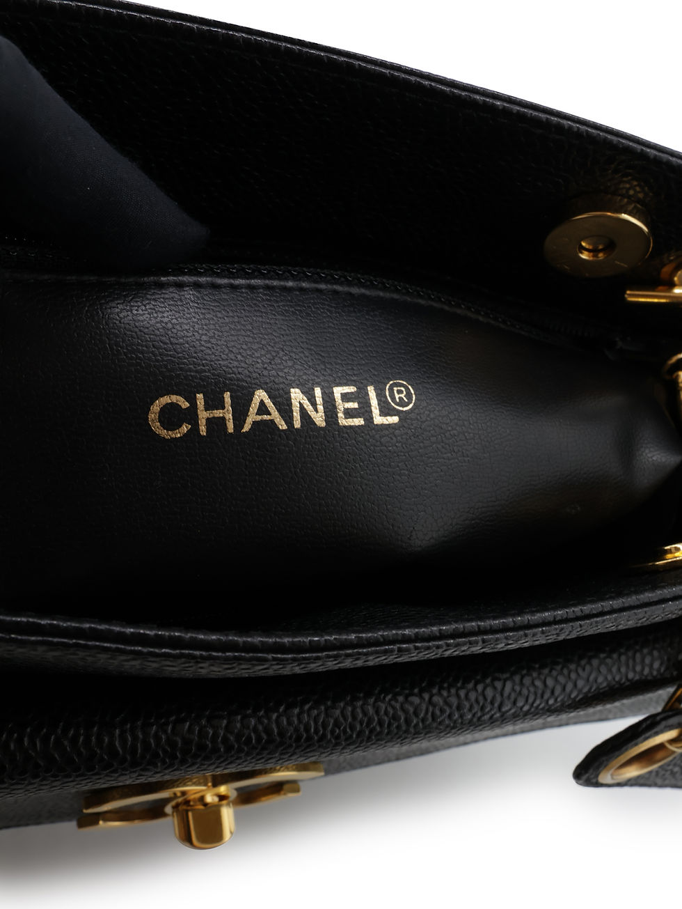 Thumbnail: Chanel Caviar Chain Shoulder Bag