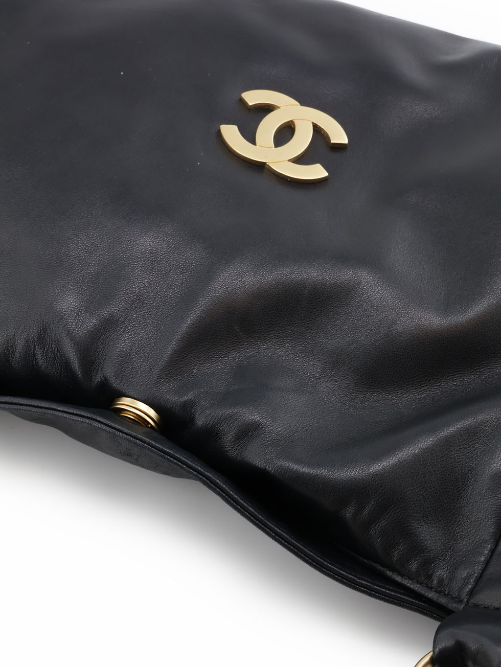 Thumbnail: Chanel CC Chain Shoulder Bag