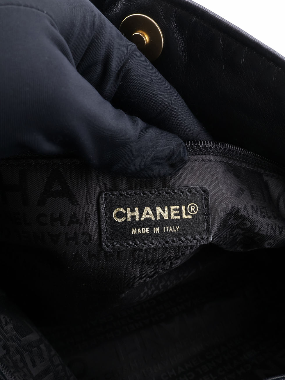 Thumbnail: Chanel CC Chain Shoulder Bag