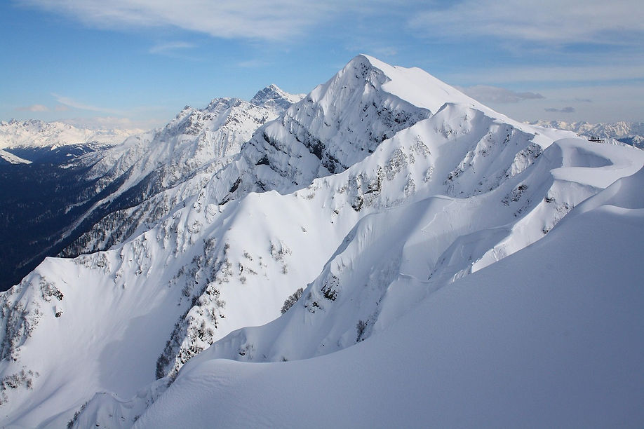 mountains-4996182_1280.jpg