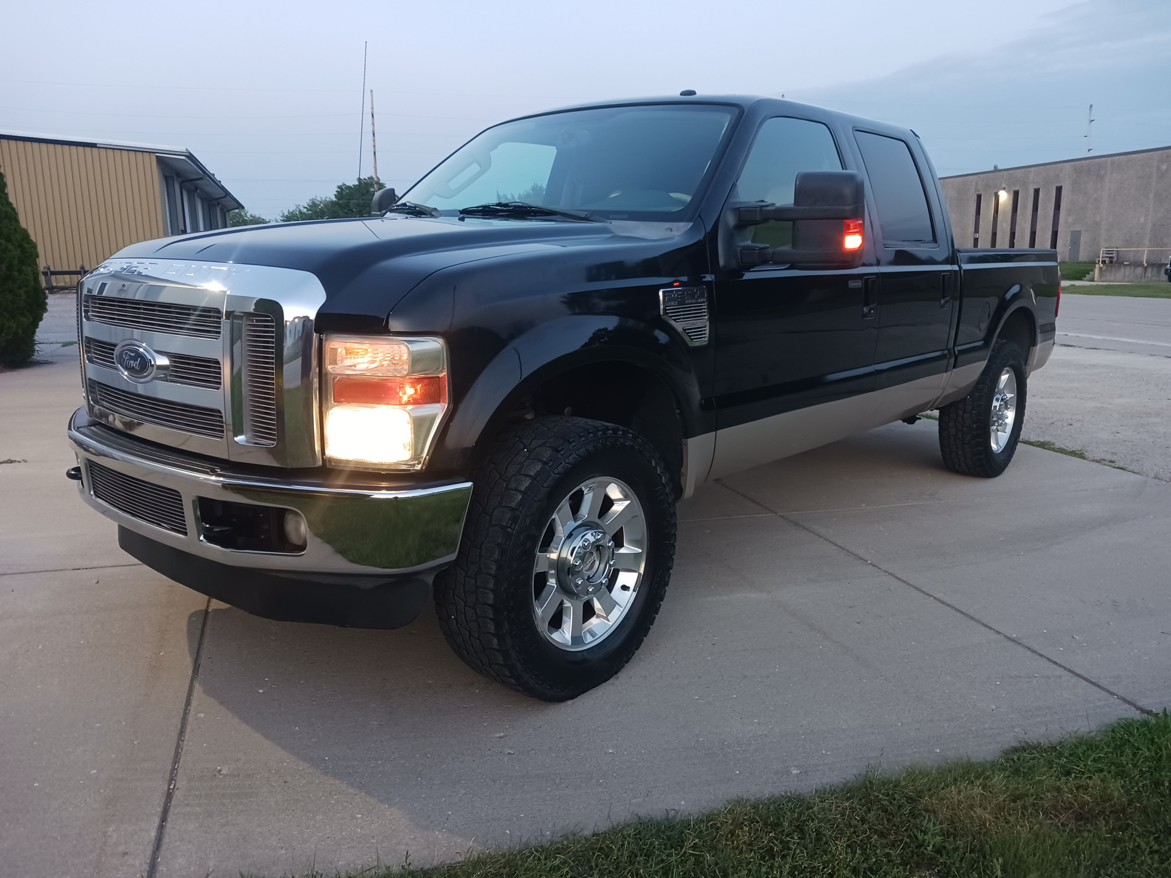 2010 Ford F-250 lariat