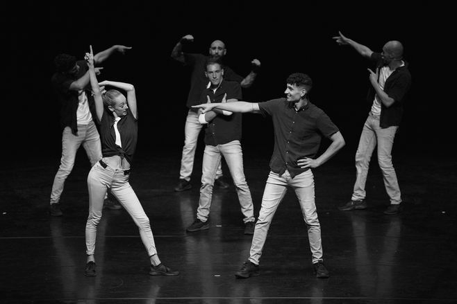 SOUL PROJECT
Danse Humour Acrobatie Bordeaux