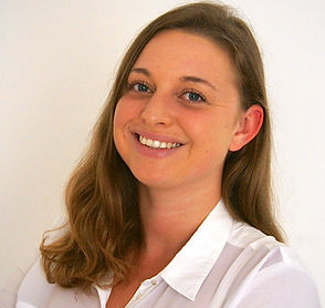 Portrait von Aylin Beckert, Online-Mentaltrainerin bei chronischem Schwindel & PPPD