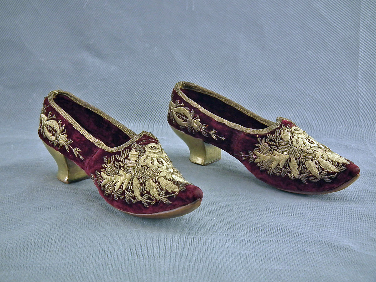 Antique 18th century Turkish Ottoman Islamic Gold Embroidered Lady's Shoes
