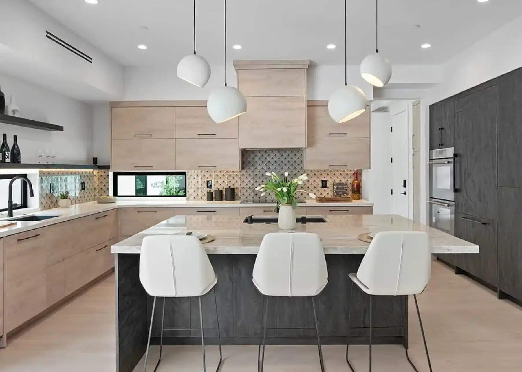 Ceramic Hanging Pendant Light - Tilta