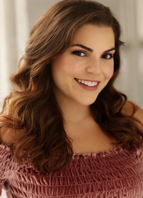 Lauren Baez Headshot A.jpeg