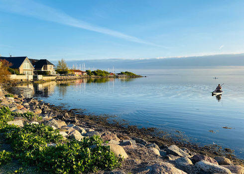 Seeufer in Großenbrode, Sealofts Hausboot & Ferienhausvermietung an der Ostsee bei Fehrmarn