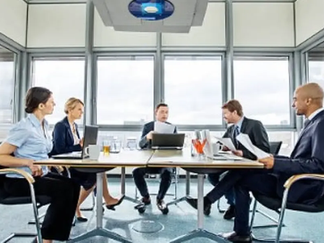 Presencia de mujeres en juntas directivas alcanza su nivel más alto desde 2018, con crecimiento sostenido