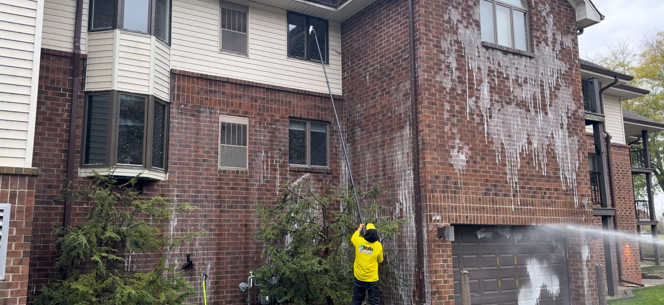 Cleaning Application of a Commercial Brick Exterior
