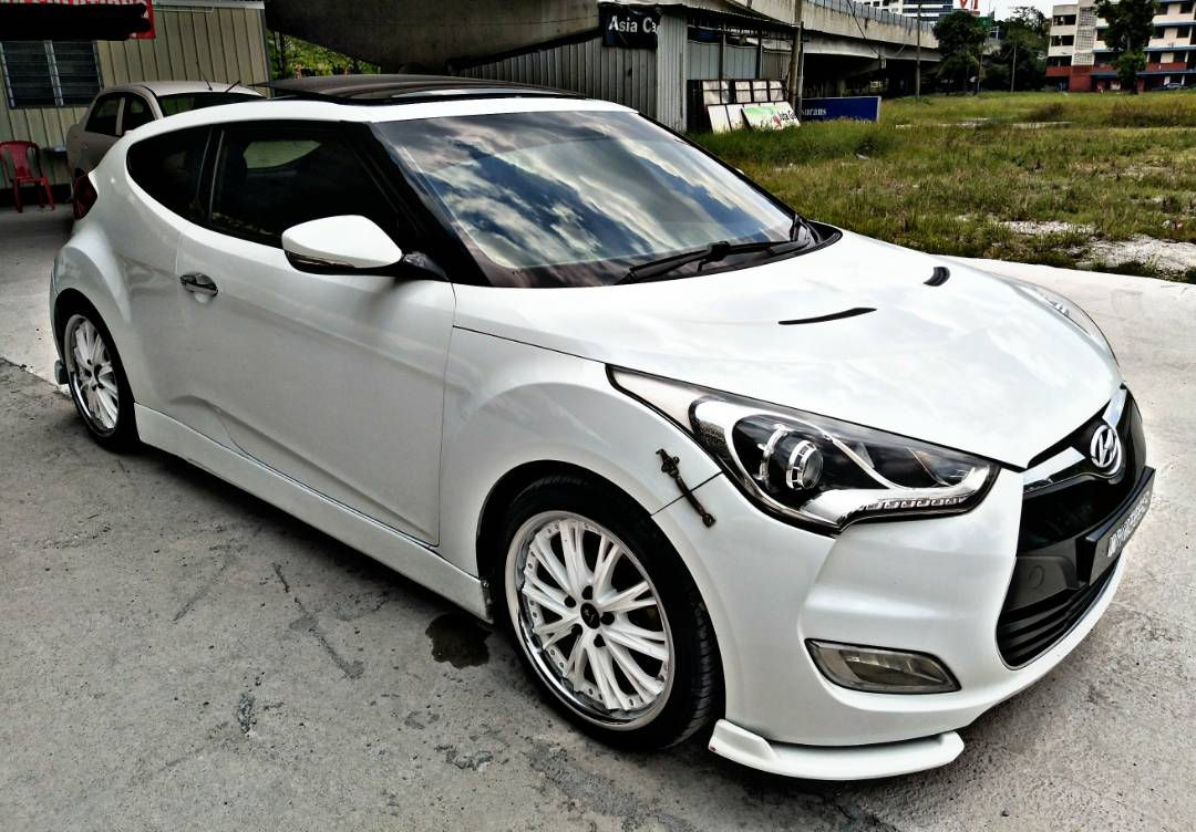 HYUNDAI VELOSTER 1.6 (A) -2013