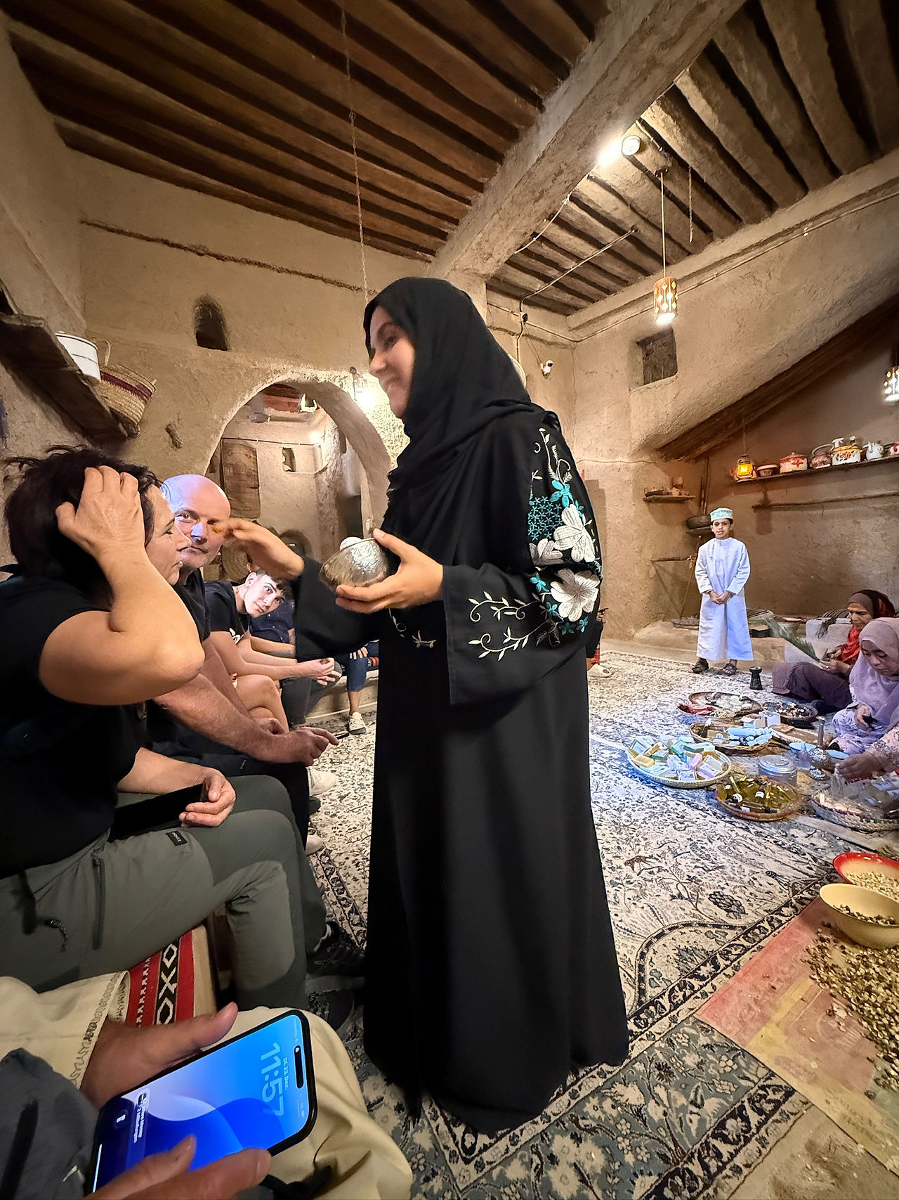 selbst hergestellte Schminke im Lebendigen Museum Bait Al Safah