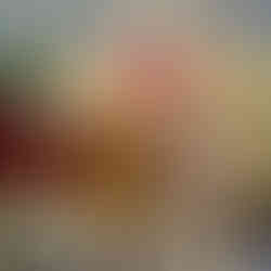 Kleider auf dem Frauenmarkt in Ibra