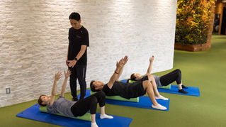 真ん中の軸を取り戻す―ストレッチポールで姿勢と心を整える時間―