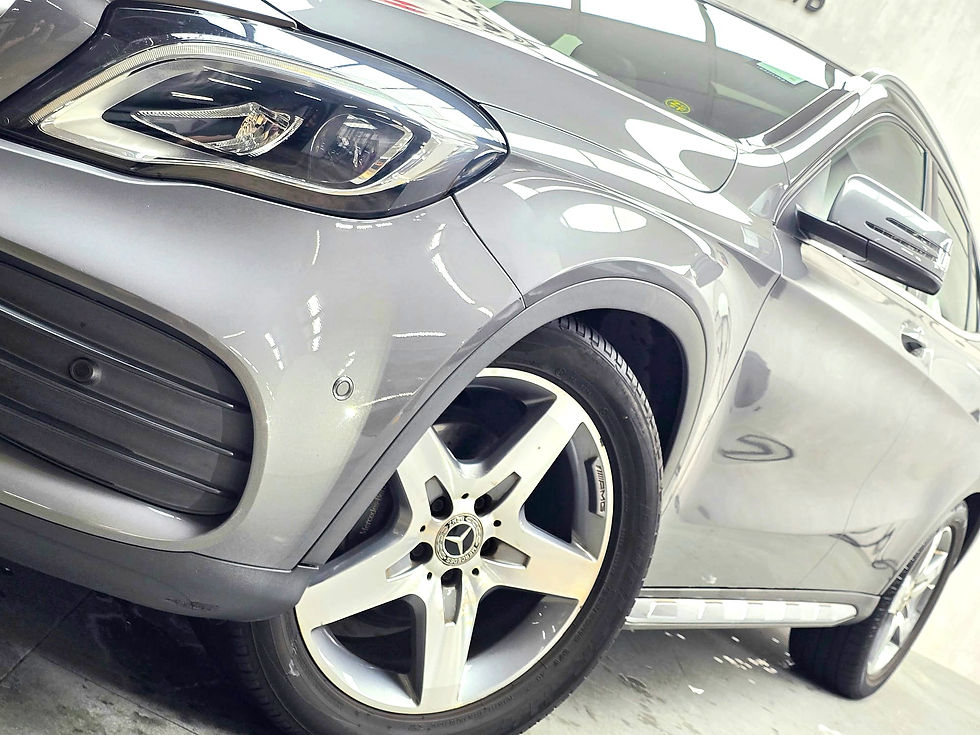 縮圖：2019 M.BENZ GLA200 AMG