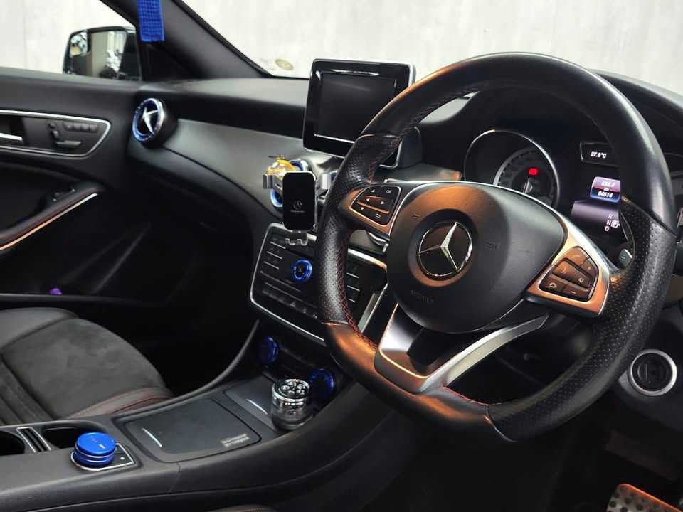 縮圖：2016 M.BENZ CLA200 AMG