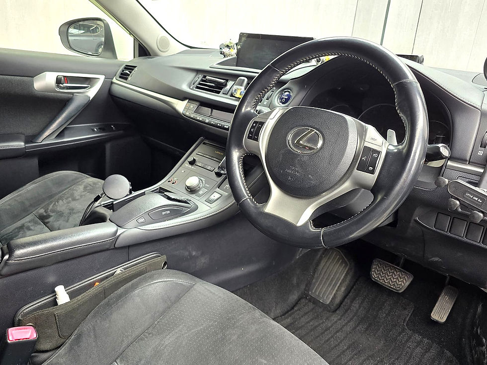 縮圖：2012 LEXUS CT200H