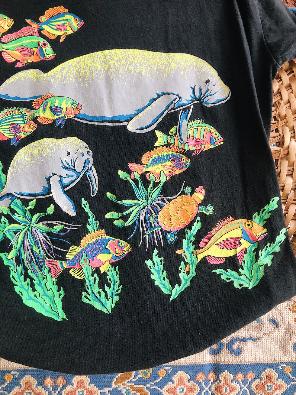 Miniatura: Neon Manatee Tee