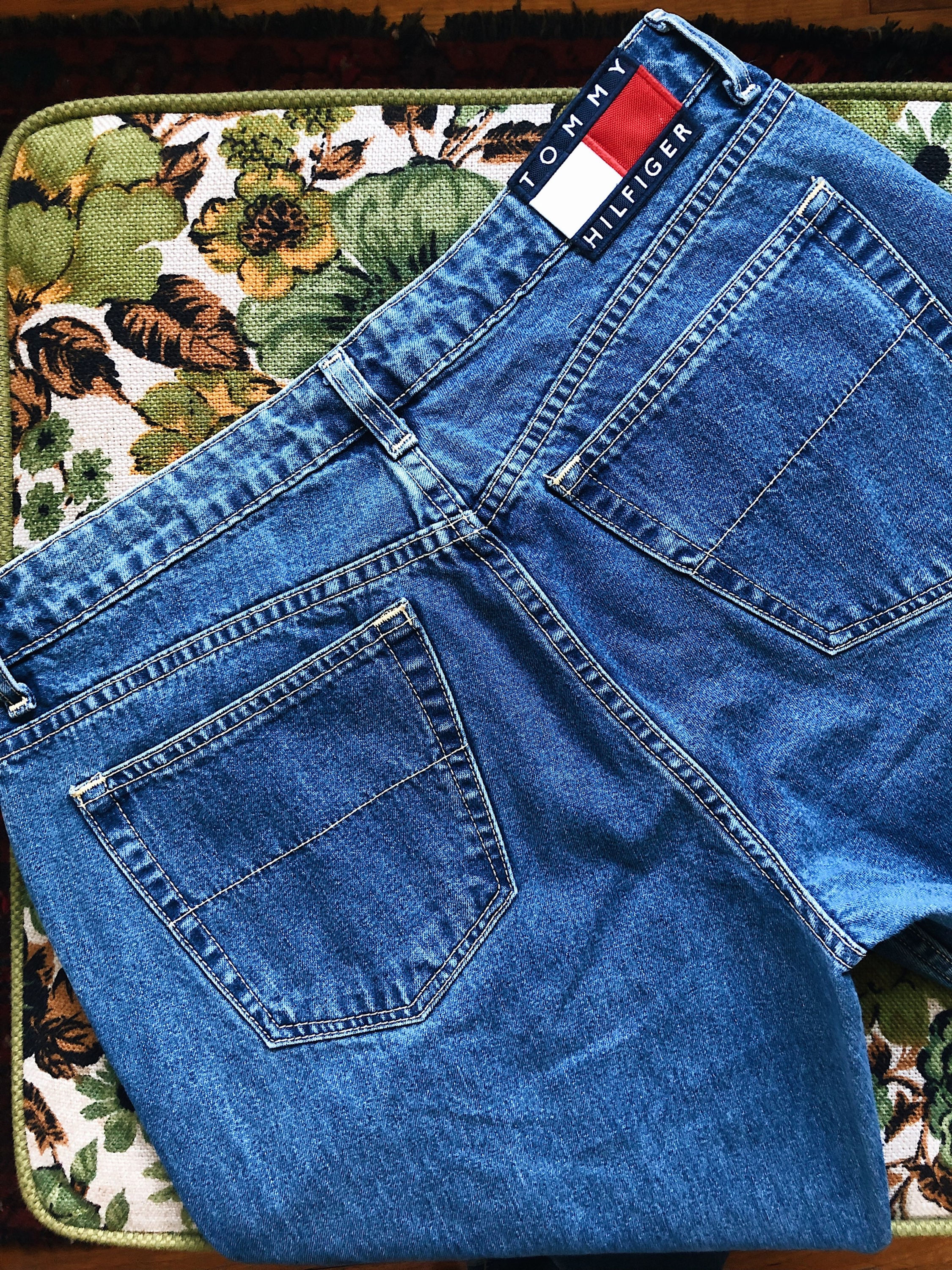 2000 Tommy Hilfiger Jeans